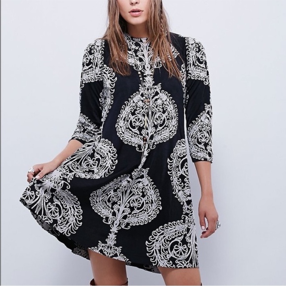 Free People Tree Swing Tunic. Night Combo Color.